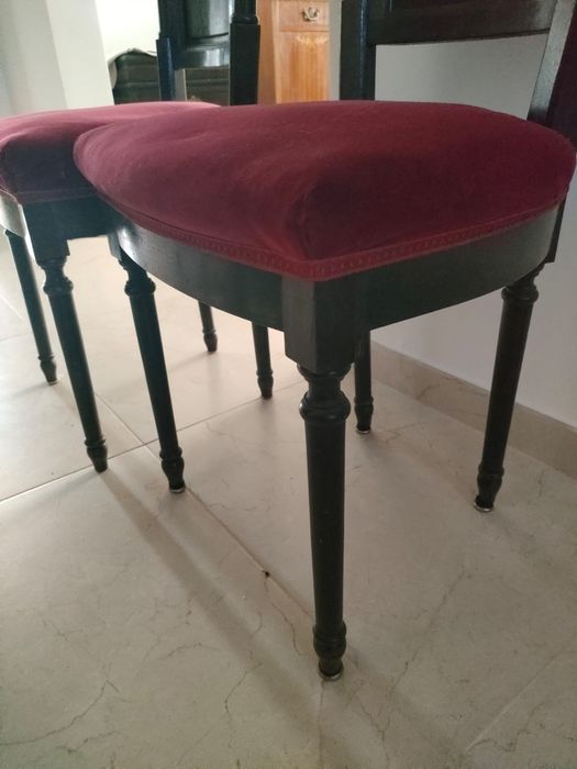 Cadeiras antigas estilo imperial