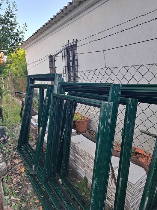 13 Janelas  Alumínio Branco Vidro Duplo com aro verde - várias medidas