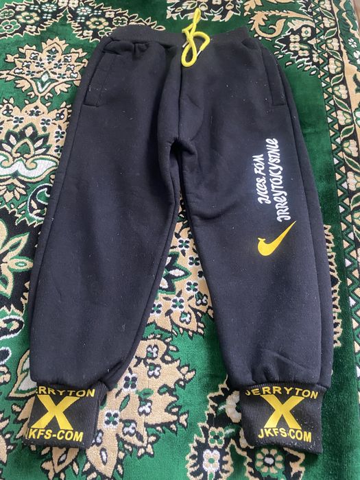 Штани спортивні