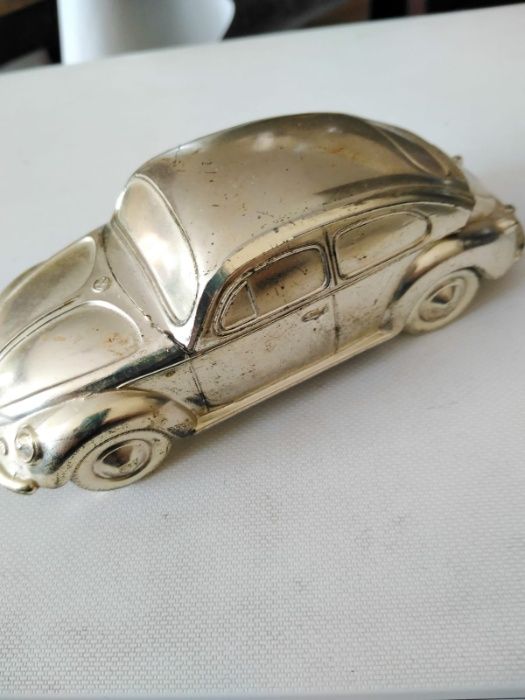 Rzadka zapalniczka stolowa VW Beetle z lat 50