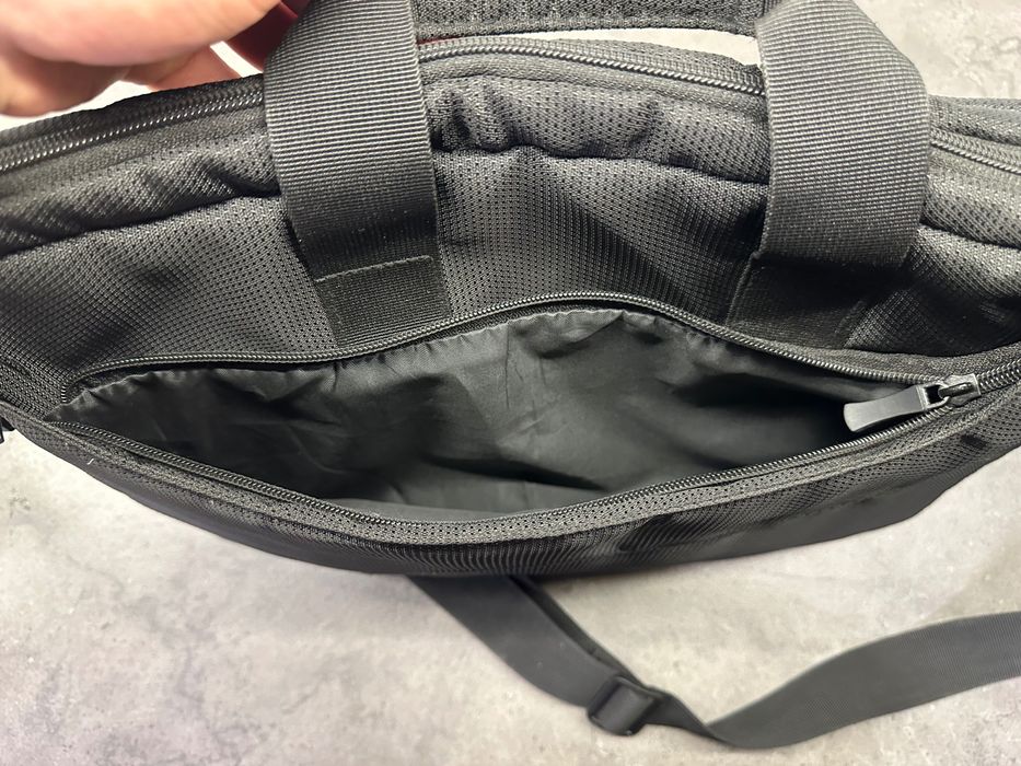 Сумка для ноутбука Rivacase 8035 Black 15.6"