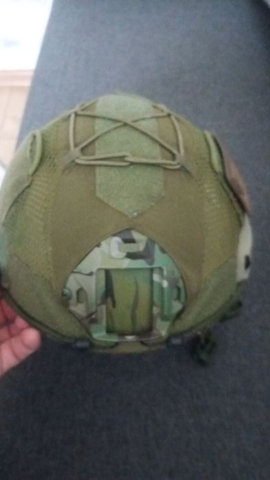 Каска,шолом війсковий Германия с  навушниками