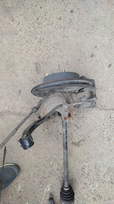 Subaru forester s13 sj  2012- ступиця полоось  цапфа диск