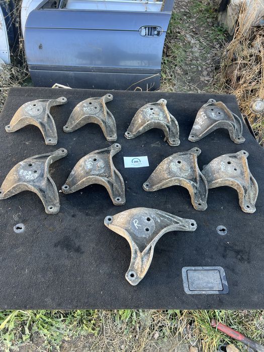 Лапа Кронштейн двигуна  bmw e39 m57 3.0 2.5