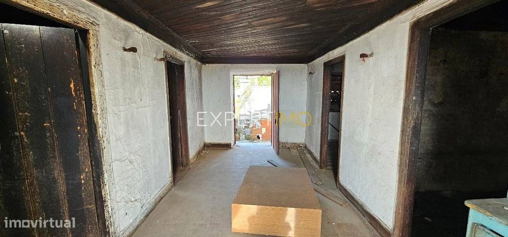 Casa em pedra para restaurar no concelho de Pombal