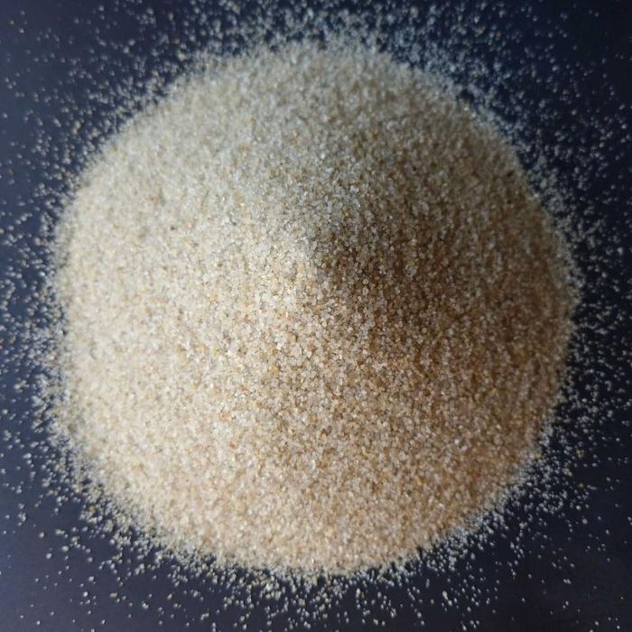 Piasek kwarcowy do piaskowania do trawnika do piaskownicy Firma UZAR