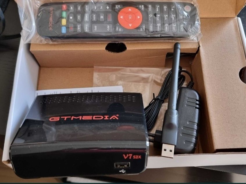Box satélite gt media v7s2x