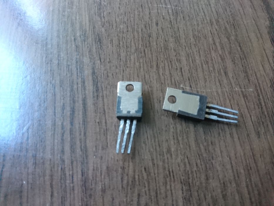 Транзистор КТ805ИМ