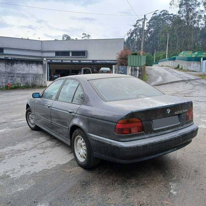BMW E39 525D 2.5 de 2000 - Peças Usadas