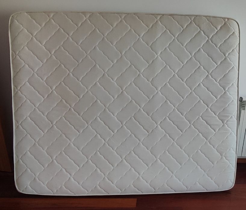 Colchão de molas 200x160