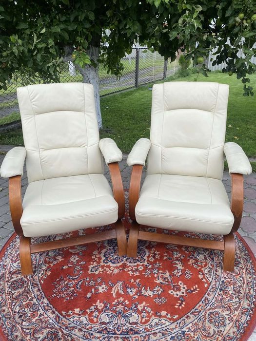 Шкіряні крісла качалки