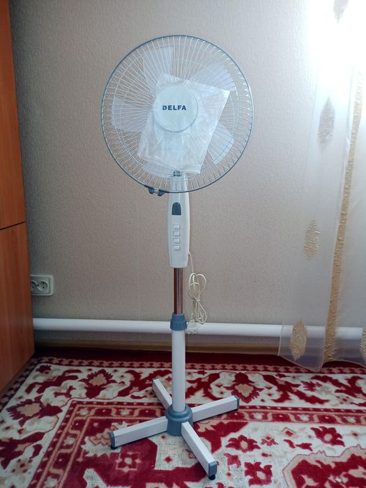 Підлоговий вентилятор DELFA