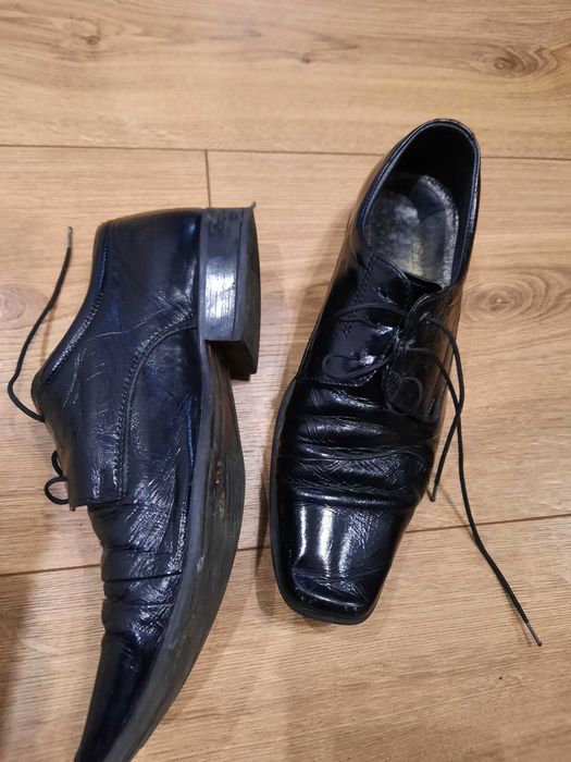buty lakierki dla chłopca 38