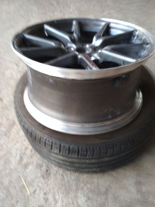 Ремонт легкосплавних дисків  .