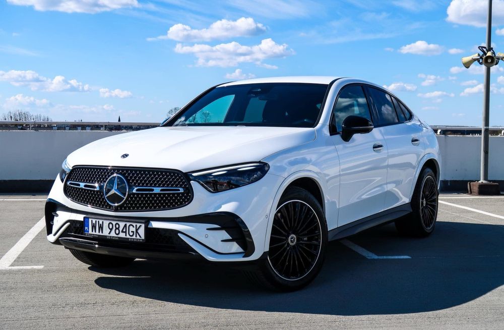 Mercedes GLC 2025 – nowe, białe, wymarzone auto do ślubu!