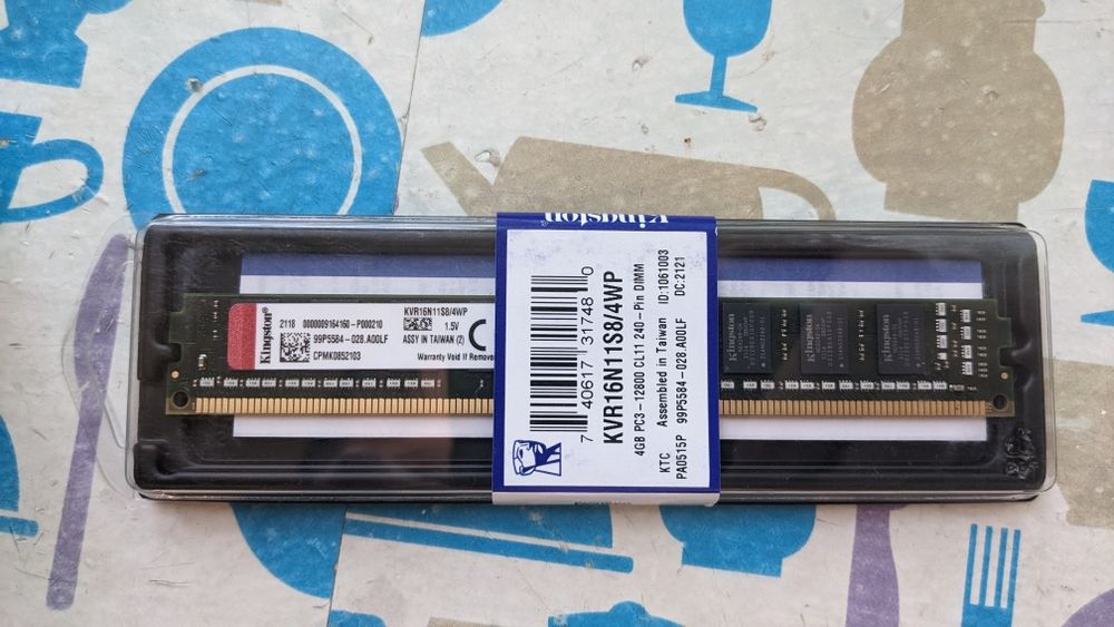 Память Kingston DDR3 4GB 1600 (KVR16N11S8/4WP)