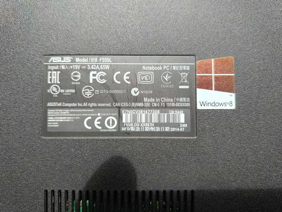 Laptop ASUS F550L