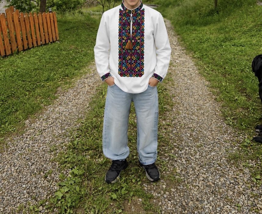 Дитяча вишиванка
