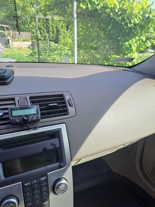 Volvo v50 2.0.d 2008 r. uszkodzona skrzynia.