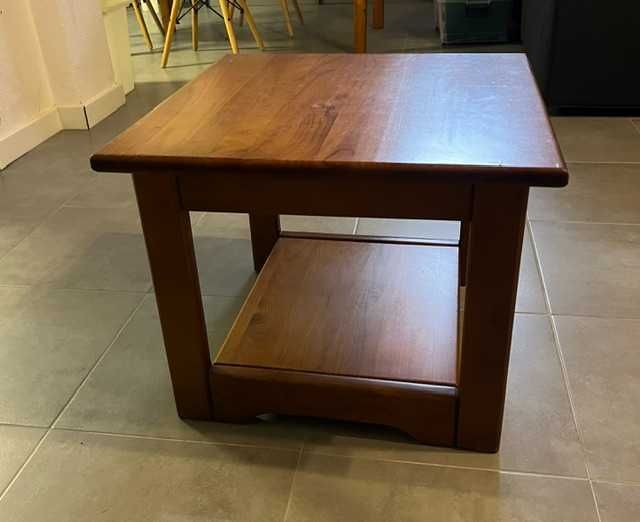Mesa de apoio em madeira