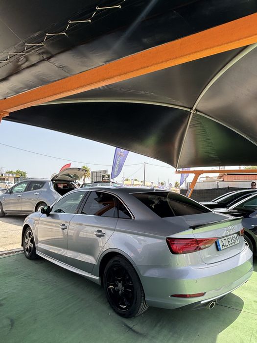 Audi A3 Limousine S-tronic Look RS3 2018 130 mil km Aceito retoma