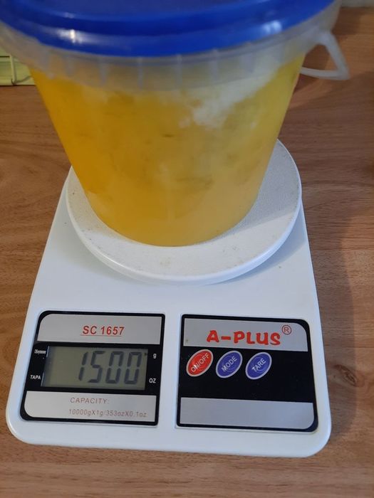 Продам мед 2025 року.