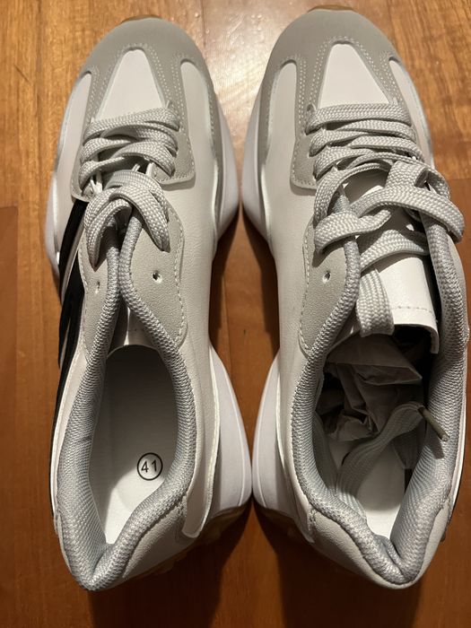 Tenis 41 novos com etiqueta