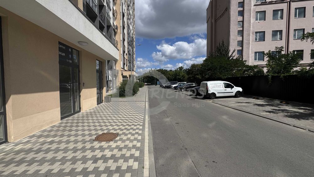 Оренда фасадного приміщення в ЖК Кришталеві джерела 74,3м2 з ремонтом