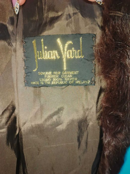 Naturalne futro Julian Vard – brązowe, klasyczne, do kolan