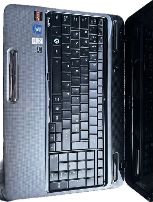 Laptop Toshiba Satellite L755D - 14X A6 8GB RAM
