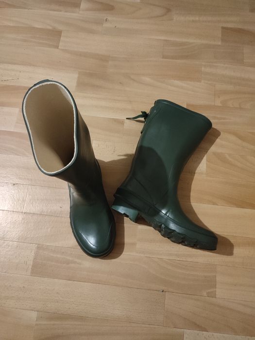 Продам резиновые сапоги Tretorn  женская р 37