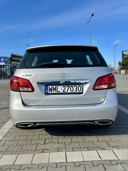 Mercedes B Klasa B250 211 KM Lift Automat Led Duzy Serwis