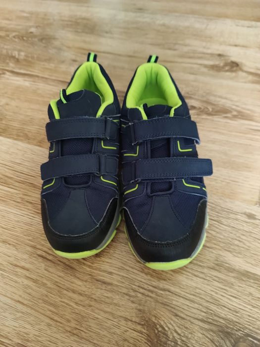 Buty sportowe ,,