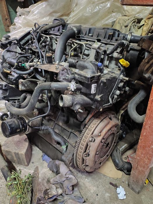 Двигун у зборі 2.0HDi пежо партнер Сітроен берлінго