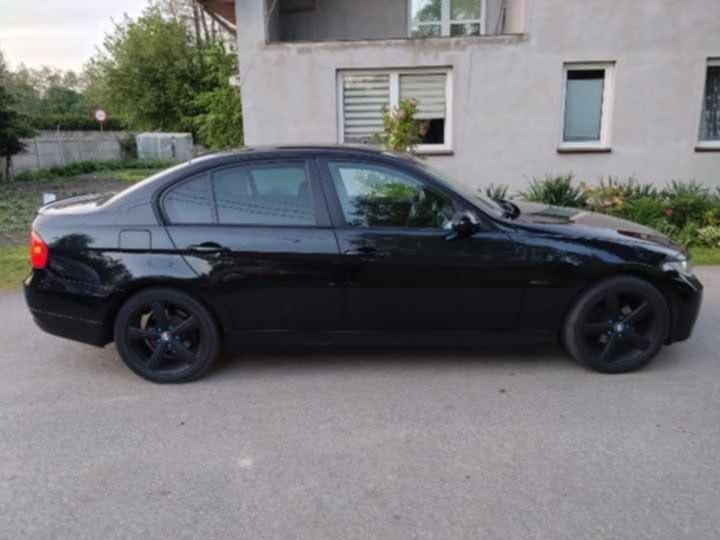 Bmw 3 e90 318 i benzyna