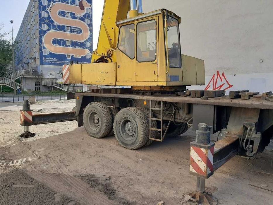 Dźwig stalowa wola 35t HYDROS