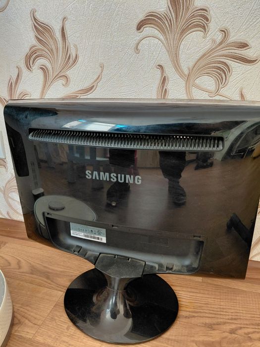 Монітор samsung t 220