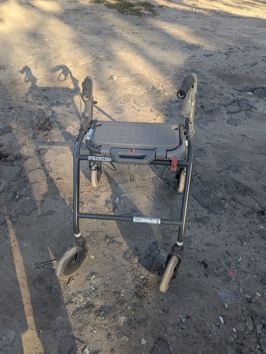 Продам ролатор для инвалидов