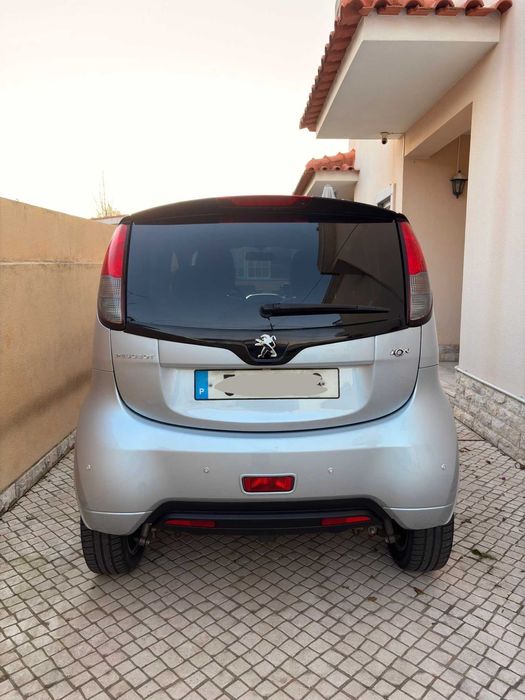 Peugeot iOn 2015