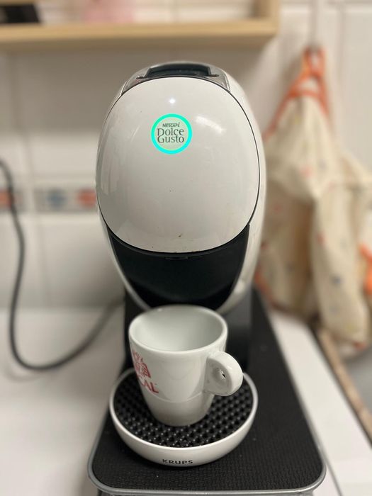 Máquina café dolce gusto neo