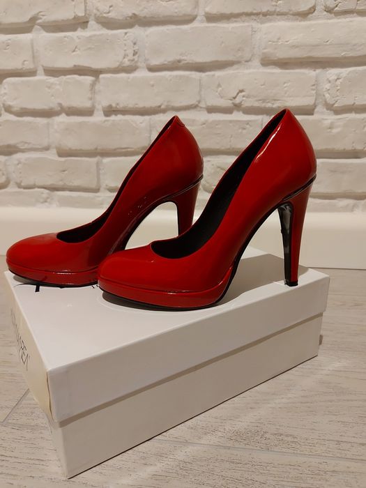 Buty OVYE CZÓŁENKA czerwone szpilki rozm.36