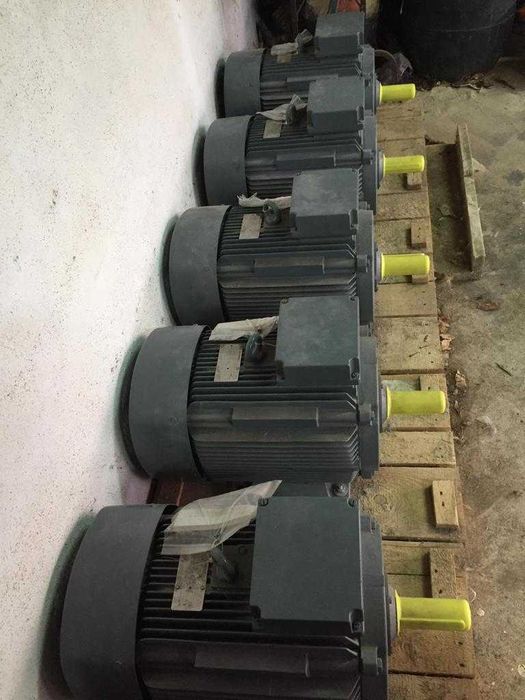 Motores elétricos SEW + Variador de Frequência