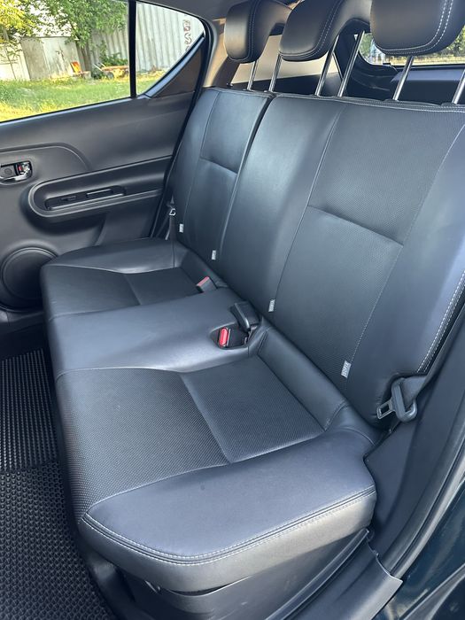 Продам Toyota Aqua