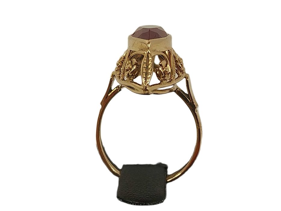 Złoty pierścionek SYNT.RUBIN 585 5,86G R.15