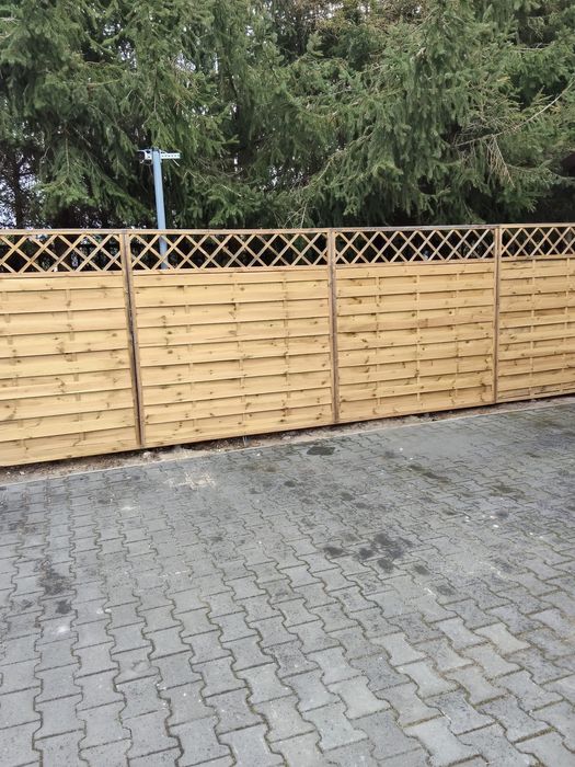 Płot  panelowy drewniany