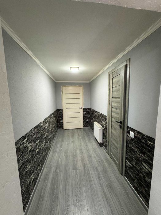 Будинок, смт. Куликів ( центр)