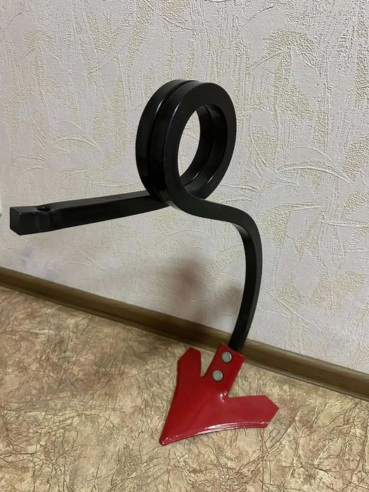 В наявності культиватори захват 6, 8, 9, 12м 5ти рядні (CASE)