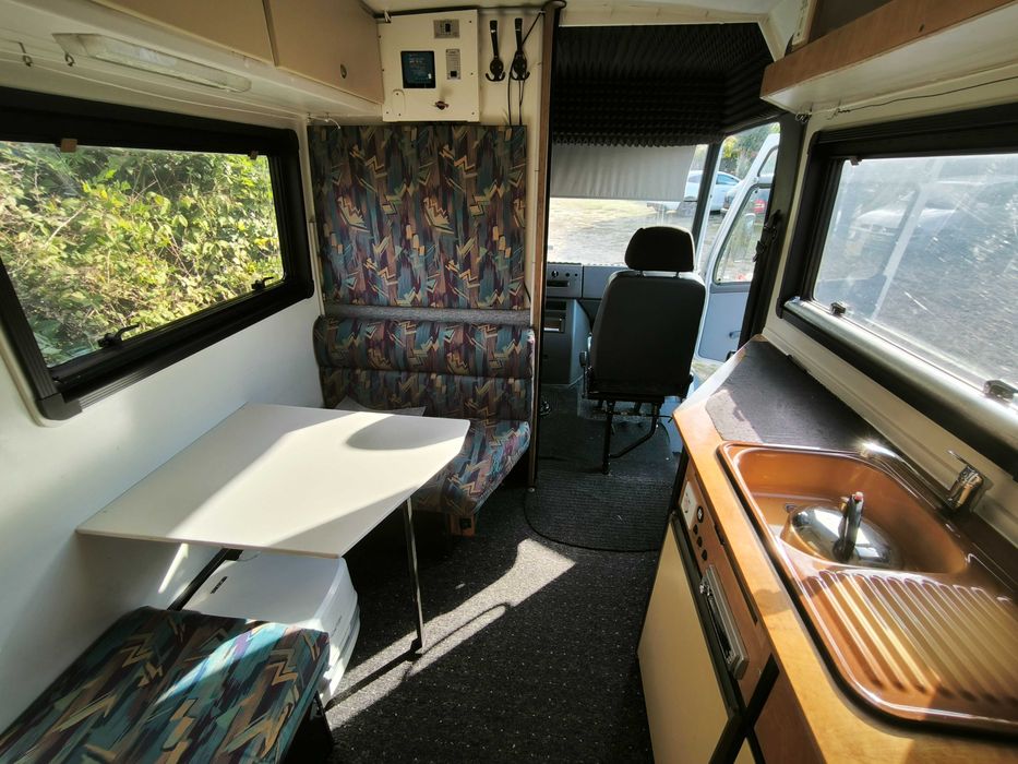 Autocaravana Mercedes 609d  -  pronto a viajar