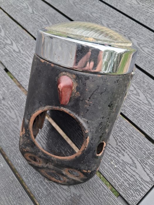 Komar sztywniak lampa metalowa  szczękotrzymacz  Wfm syrena pompa wody gaznik filtra obudowa Tlumik komar
