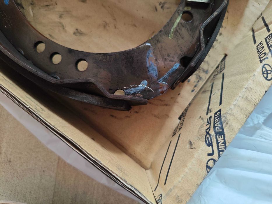 Toyota 044950K120 Hilux Lexus Колодки гальмівні барабанні гарний стан